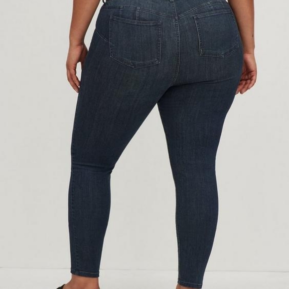 Torrid Skinny Jeans - Picture 3 of 5